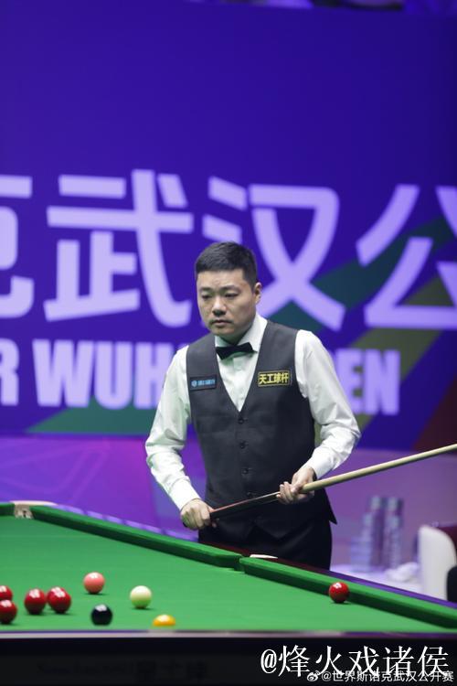 斯诺克武汉公开赛资格赛:丁俊晖5-1击败张浩顺利晋级 斯诺克武汉公开赛资格赛:丁俊晖5-1击败张浩顺利晋级